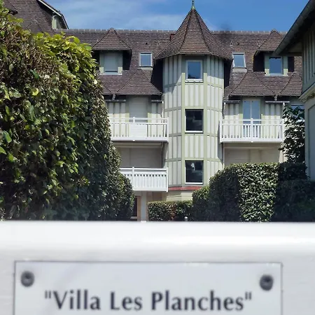 Les Planches.1 Ντοβίλ